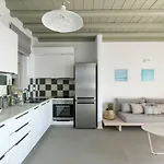 Bay Mykonos Villa Tourlos